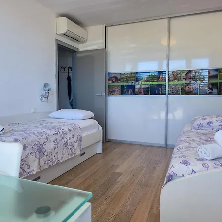 Iva Apartmán *