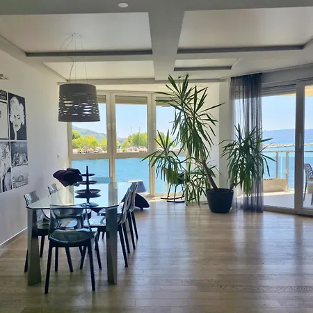 Iva Apartament Omiš