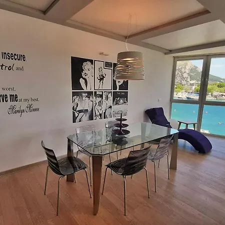 Iva Apartament Omiš